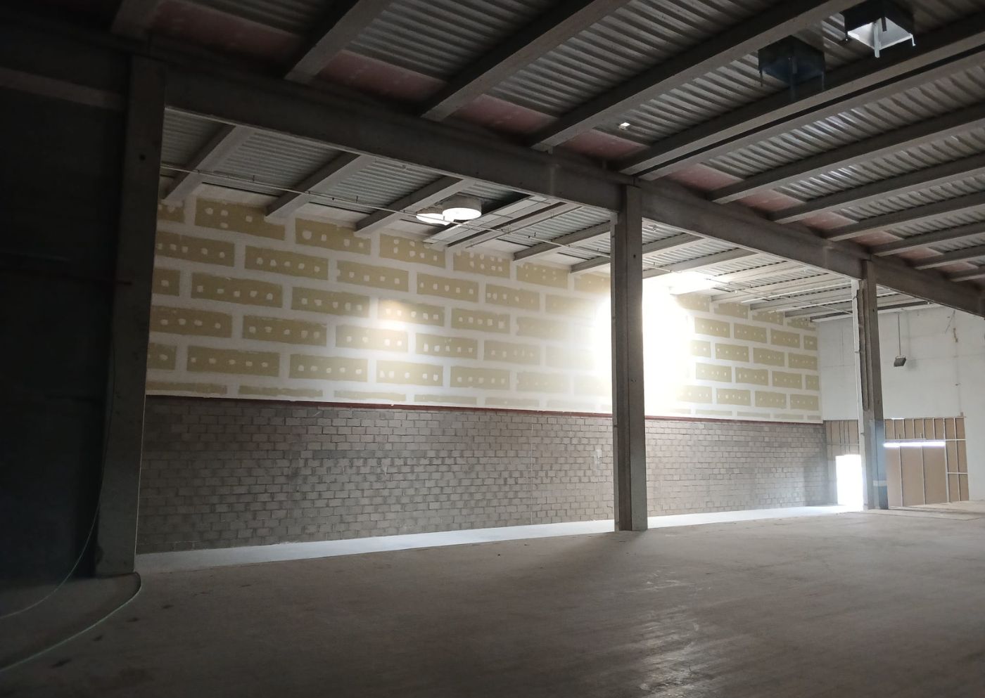 Te contamos cómo hemos transformado y ampliado un espacio comercial en Salamanca para un cambio de uso en tiempo récord