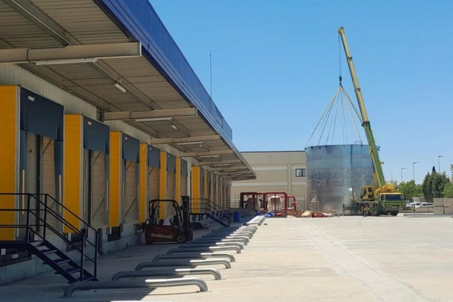 SOLUTEC carries out the refurbishment of a logistics warehouse in Alcalá de Henares with a full renewal of its fire protection systems (PCI).